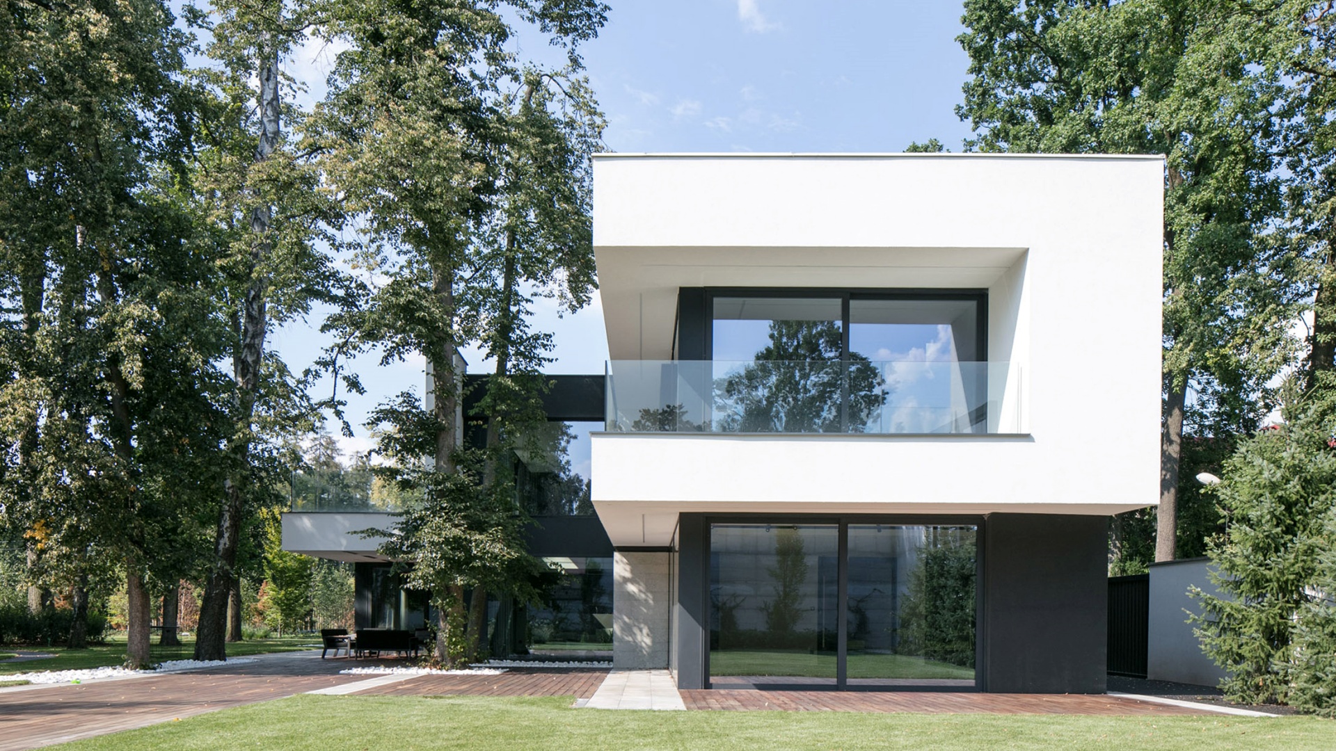 Dom RE: LONG HOUSE projektu architekta Marcina Tomaszewskiego REFORM Architekt